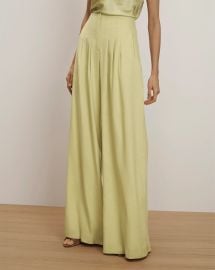 Hoyt Wide-Leg Pleated Pant in Pistachio at Veronica Beard