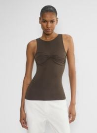 Just a moment at Aritzia