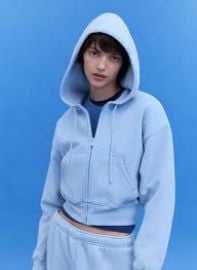 Just a moment at Aritzia