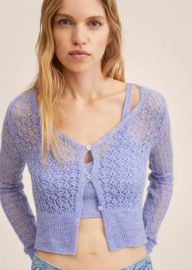 Knitted cropped cardigan in Lilac at Mango