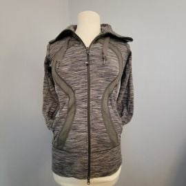 Lululemon Womenaposs Size 8 Stride Jacket Heathered Black Zip Hoodie Thumbholes eBay at eBay