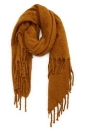 Madewell Textured Solid Contrast Fringe Scarf in Brownstone  at Nordstrom