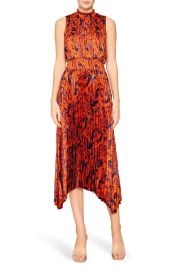 Melloday Paisley Pleated Handkerchief Hem Dress at Nordstrom Rack