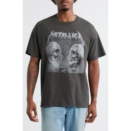 Merch Traffic Metallica Skull Graphic T-Shirt at Nordstrom