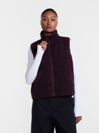 Ozark Trail Women\'s and Women\'s Plus High Pile Vest, Sizes XS-3X - Walmart.com at Walmart