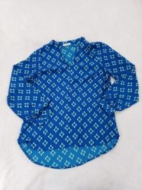 Pleione Womenaposs Long Sleeve Top Medium Blue Geo Print V Neck Pullover Hi Low Hem eBay at eBay