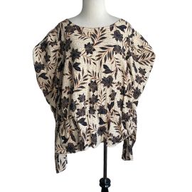 Plus Size Tops Blouses amp Shirts ELOQUII at Eloquii