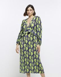 Plus green long sleeve plisse midi dress River Island at River Island