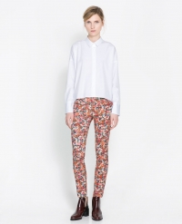 Printed trousers at Zara