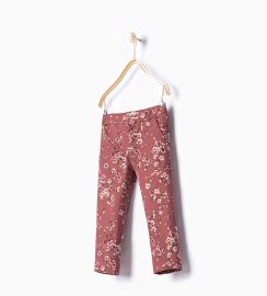 Printed trousers at Zara