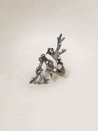 Ramo Ring in Silver - L at Madina Visconti