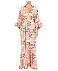 maya rudolph pink dress loot Loot S3 Maya Rudolph Rose Print Pink Robe