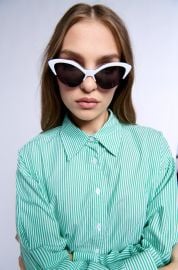 SHOW ME SUNGLASSES AKIRA at Akira