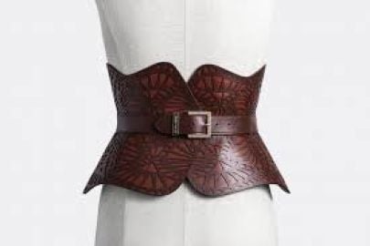 SYMBIOSIS Belt Boutique at Iris van Herpen