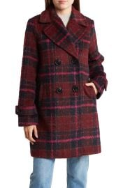 WornOnTV Uma s red plaid coat on Only Murders in the Building Clothes and Wardrobe from TV