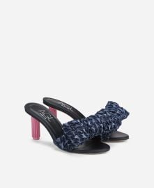 Sandal with bow at AGL