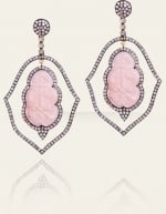 Serenas pink earrings on Gossip Girl at Danielle Queller