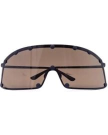 Shielding Sunglasses at Hervia