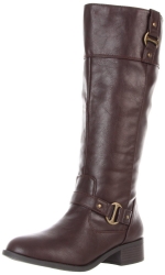 Similar brown boots at Amazon