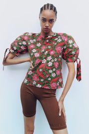 TIED SLEEVE TOP - Printed   United States at Zara