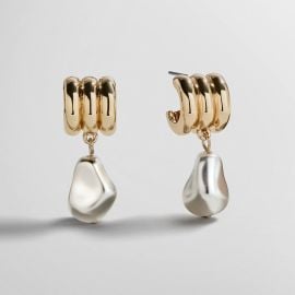 Teagan Ribbed Pearl Earrings in GoldPearl BaubleBar at BaubleBar