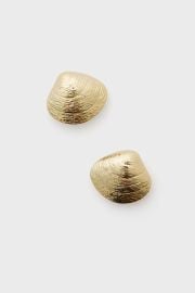 Tuckernuck Jewelry Gold Clam Shell Earrings at Tuckernuck