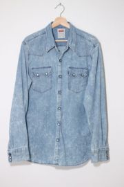 Vintage Levi39s Western Slim Fit Denim Shirt at Urban Outfitters