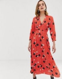 WornOnTV: Sara’s red floral shirtdress on GMA Strahan And Sara | Sara ...