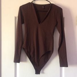 Zara Tops Brown Deep V Body Suit Poshmark at Poshmark