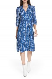 WornOnTV: Chelsea’s blue floral wrap dress on Ravens Home | Anneliese ...