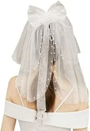 com Wedding Bridal Veil White Short Bride Pearl Tulle Veils with Bow Knot Girl Wedding Hair Accessories Clothing Shoes amp Jewelry at Amazon