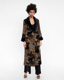 devor   velvet kimono at Zara