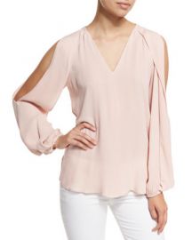 WornOnTV: Nikki’s blush pink split-sleeve blouse on The Young and the ...