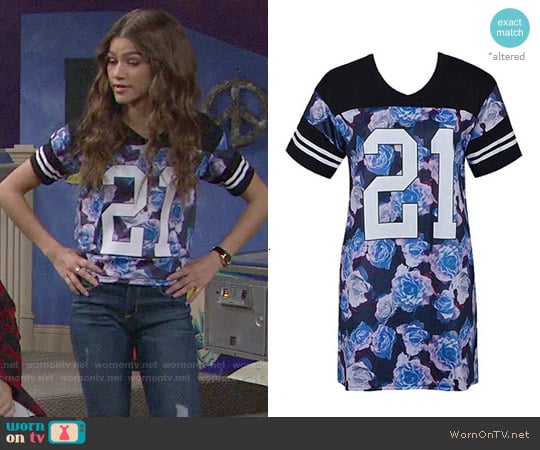 21 Dress in Black Blue Floral worn by K.C. Cooper (Zendaya) on KC Undercover