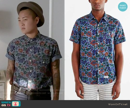 CPO Chambray Painterly Floral Button-Down Shirt worn by Sam (Jeanna Han) on Scream Queens