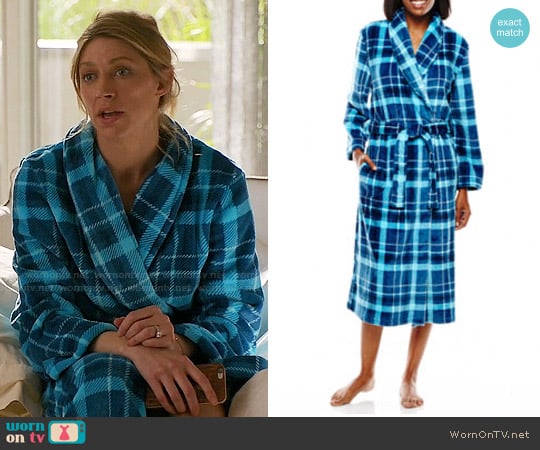 JC Penney Jasmine Rose Plaid Print Wrap Robe worn by Josslyn Carver (Jes Macallan) on Mistresses