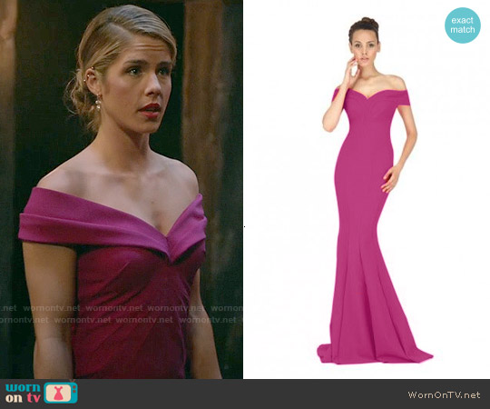 WornOnTV: Felicity’s pink off-shoulder gown on Arrow | Emily Bett ...