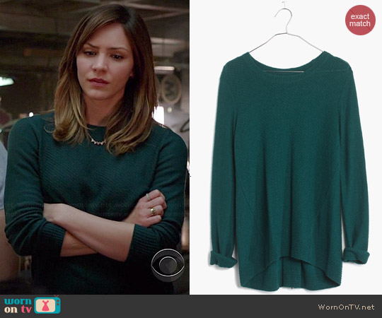 Madewell Back-Zip Pullover in Utopian Pine worn by Katharine McPhee on Scorpion