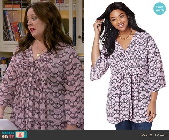 Melissa McCarthy Seven7 Bell-Sleeve Pintuck Blouse worn by Molly Flynn (Melissa McCarthy) on Mike & Molly