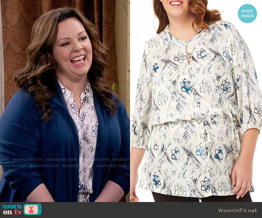 Melissa McCarthy Seven7 Hungary Print Top worn by Molly Flynn (Melissa McCarthy) on Mike & Molly