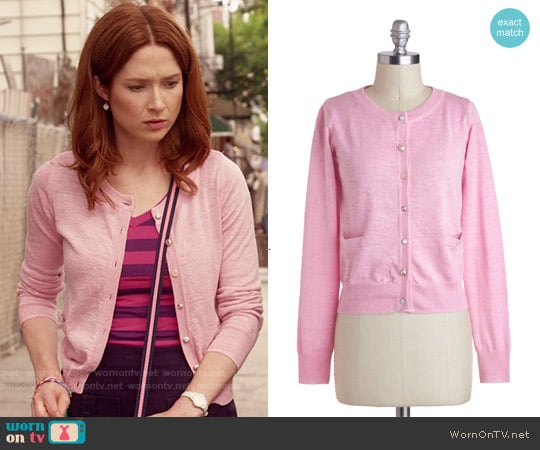 ModCloth Button Jar Cardigan worn by Kimmy Schmidt (Ellie Kemper) on Unbreakable Kimmy Schmidt