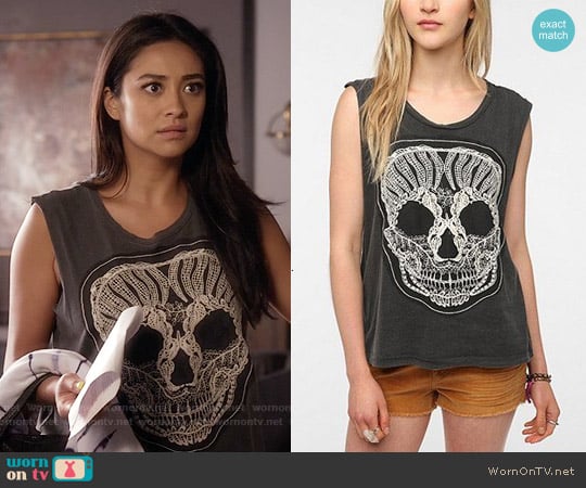 Truly Madly Deeply  Lace Skull Muscle Tee worn by Emily Fields (Shay Mitchell) on Pretty Little Liars