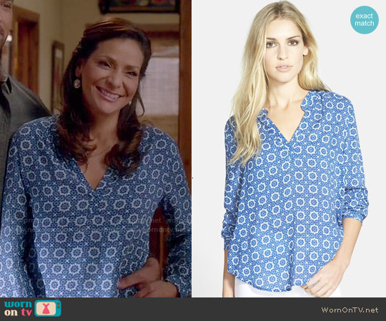 Velvet by Graham & Spencer Split Neck Challis Blouse worn by Regina Vasquez (Constance Marie) on Switched at Birth