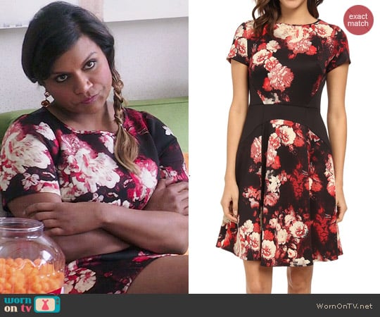 Adrianna Papell Printed Scuba Color Block Dress worn by Mindy Lahiri (Mindy Kaling) on The Mindy Project