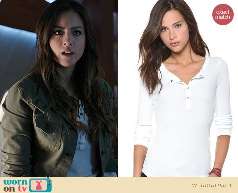 Agents of SHIELD Fashion: Splendid Thermal Tee worn by Chloe Bennett