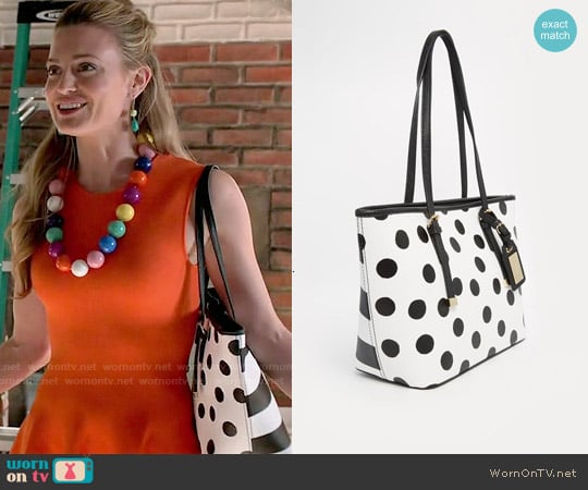 Aldo Mini Spotted Tote worn by Paige Collins (Brooke D'Orsay) on Royal Pains