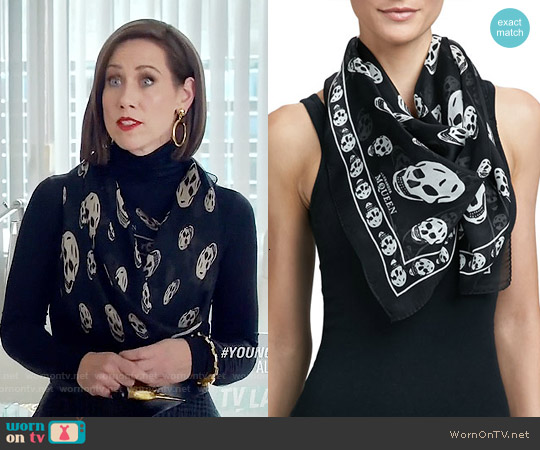 Alexander McQueen Skull Print Silk Chiffon Scarf worn by Diana Trout (Miriam Shor) on Younger