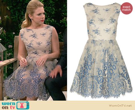 Alice + Olivia Fila Lace Dress worn by Melissa Joan Hart on Melissa & Joey