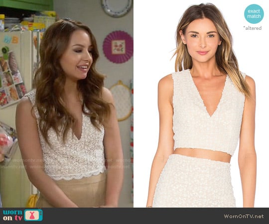 Alice & Olivia Jaya Top worn by Sofia Rodriguez (Aimee Carrero) on Young and Hungry