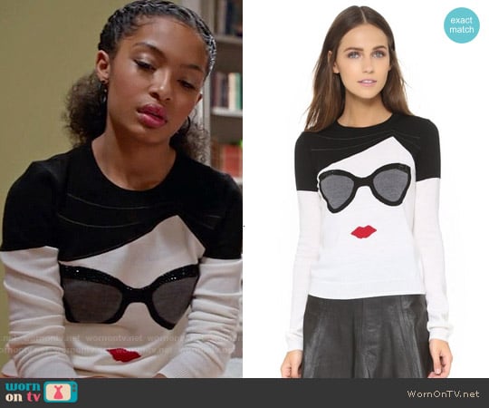 Alice + Olivia Stace Face Sweater worn by Zoey Johnson (Yara Shahidi) on Black-ish